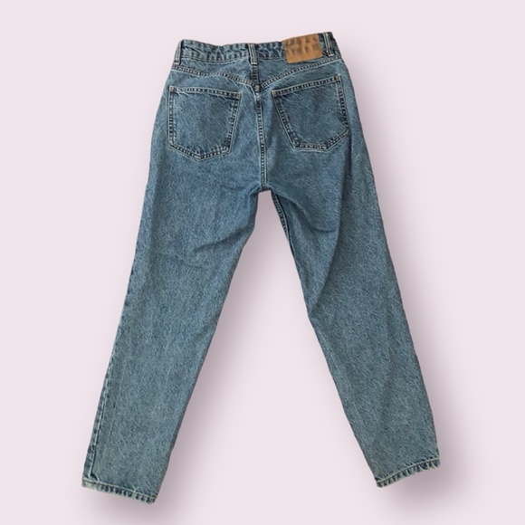 COPY - stunning high waisted Zara mom jeans! - Picture 3 of 4